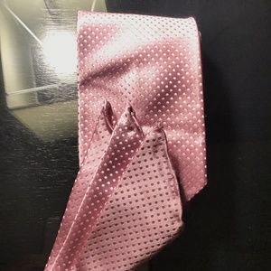 Dolcepunta Itialain tie and matching pocket square